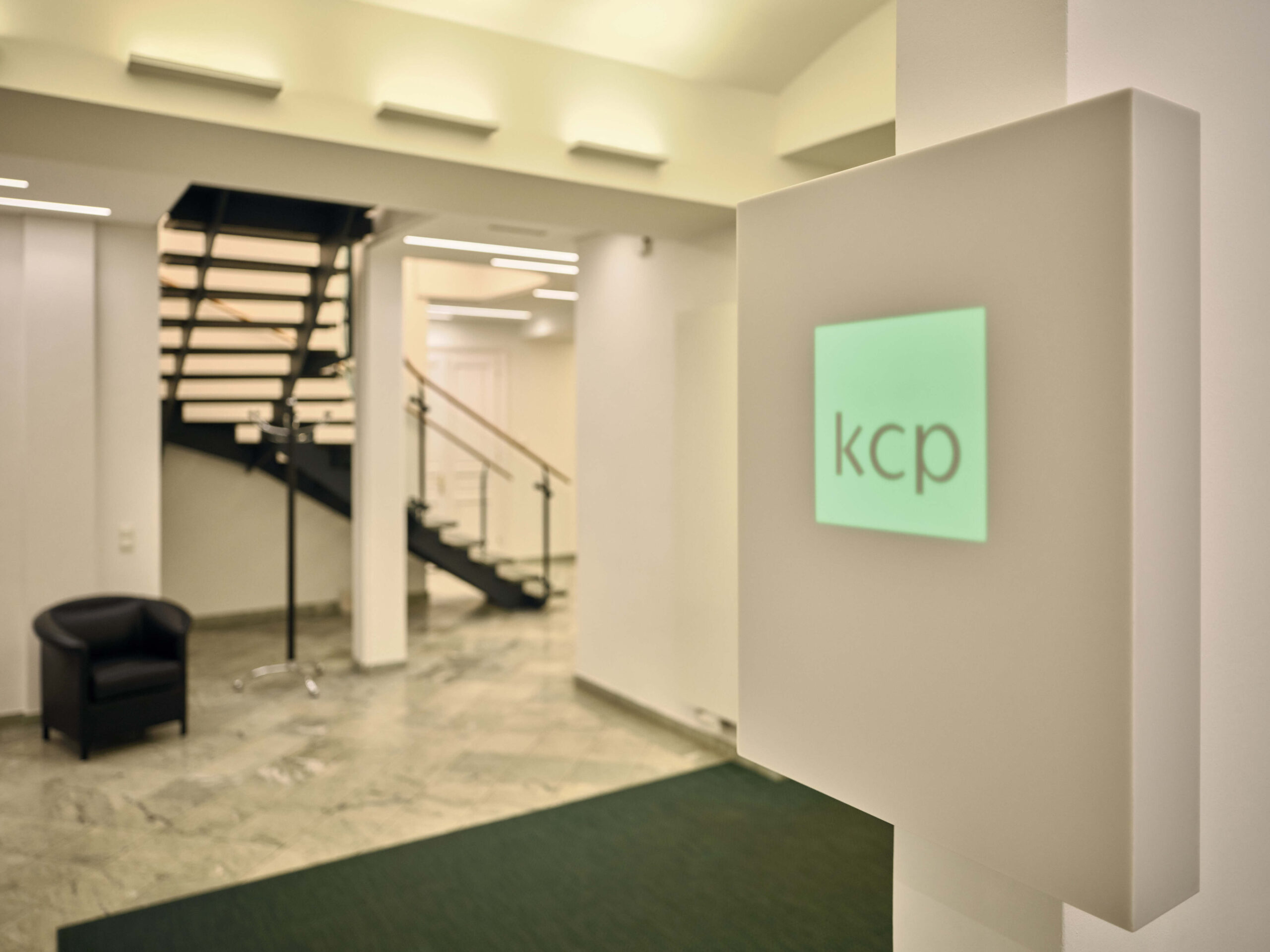 Eingangsbereich der Kanzlei Kaan Cronenberg Rechtsanwälte in Graz 