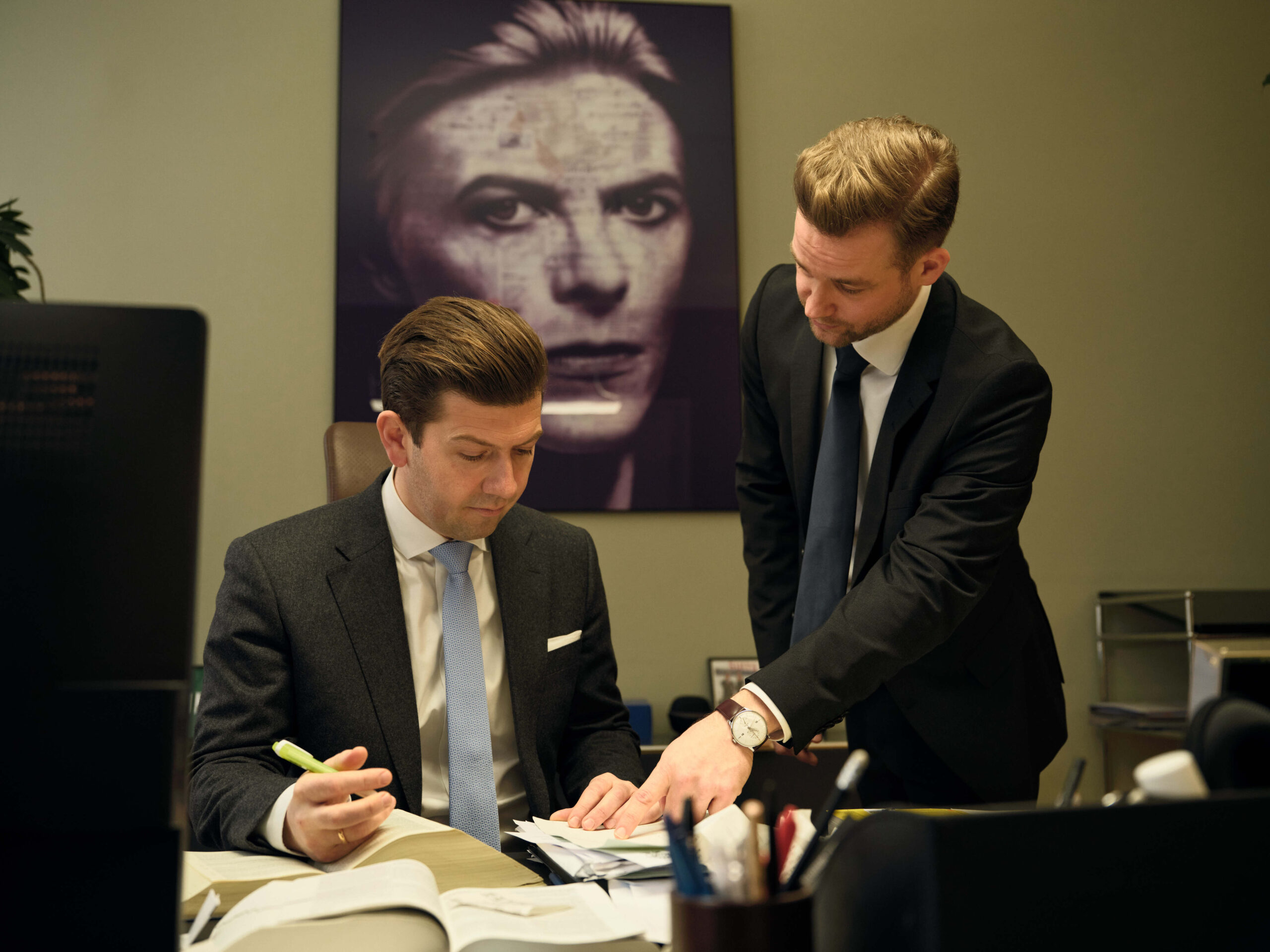 Foto von Rechtsanwaelten in einem Büro in Graz